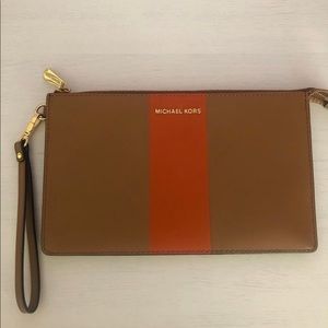 Micheal Kors large wristlet